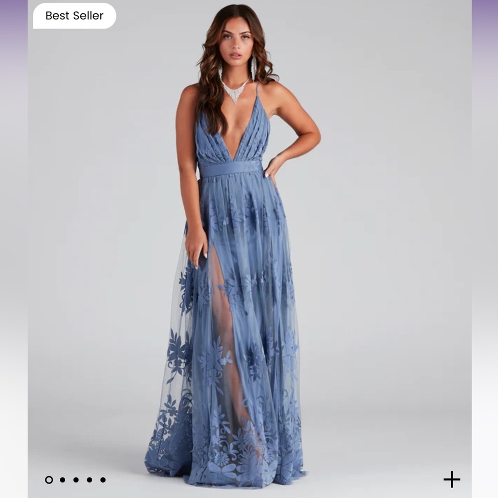 Windsor Morgan Formal Flocked Velvet Dress in blue